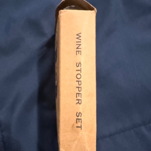 The Only Gift Worth Giving Wine Stoppers & Tovolo silicone king cube ice tray - Picture 6 of 13